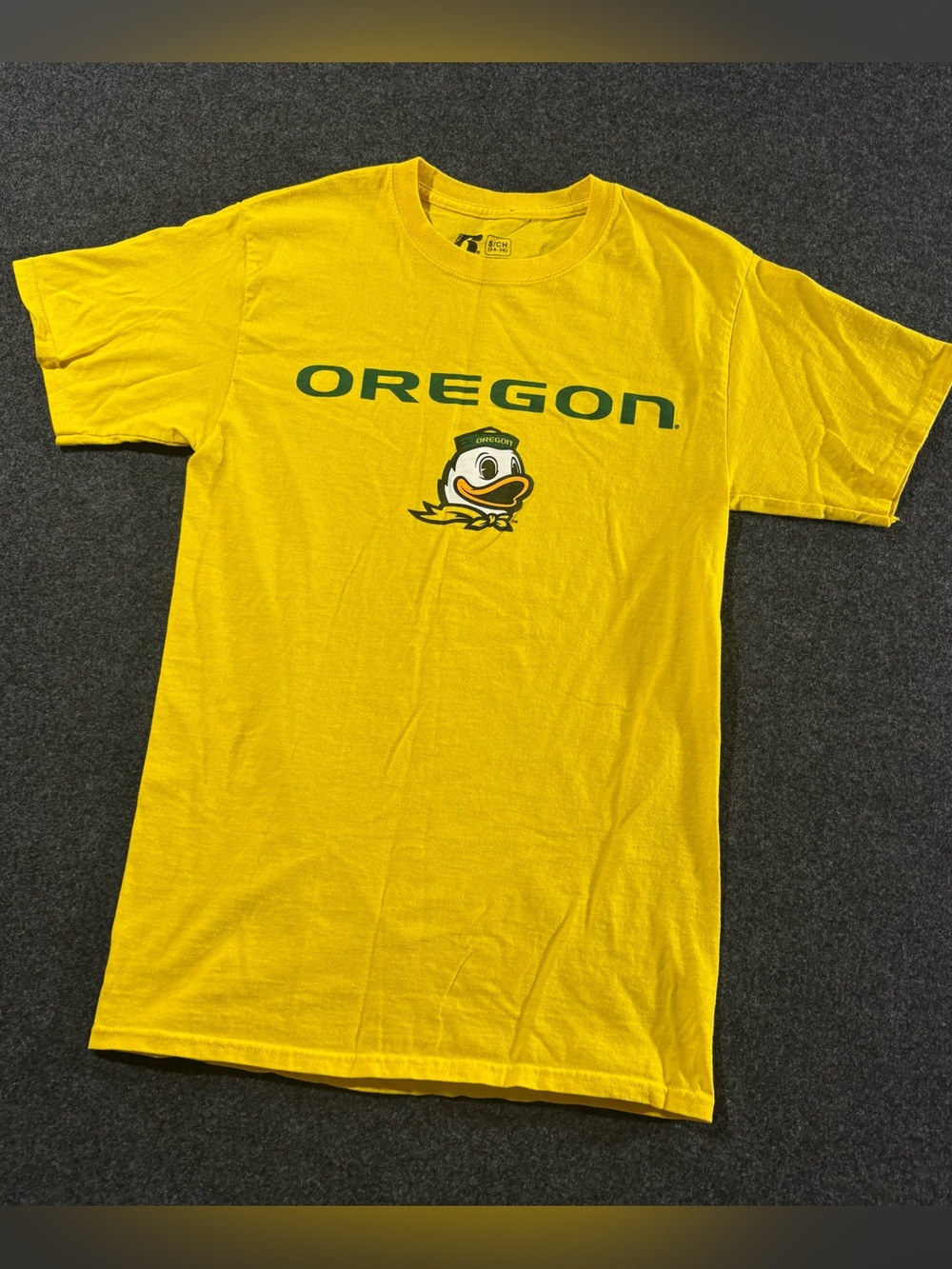 University Of Oregon Ducks Women’s Small Oregon Football Graphic Yellow T-Shirt